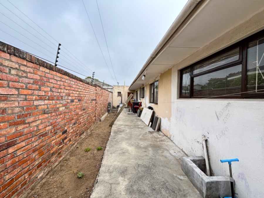 4 Bedroom Property for Sale in Wynberg Western Cape